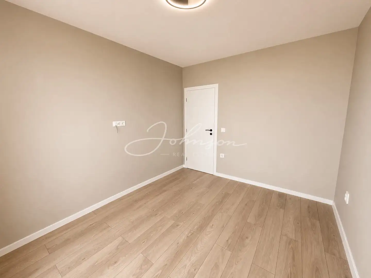 Turnkey one-bedroom apartment 5
