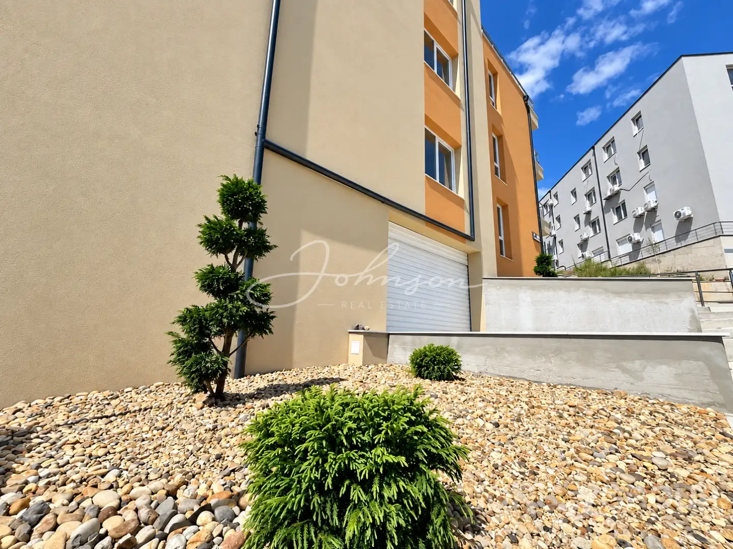 Turnkey one-bedroom apartment 10