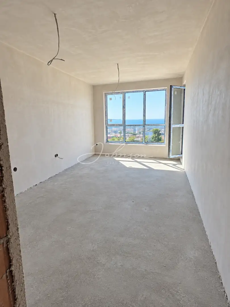 One-Bedroom Apartment with Panorama 2